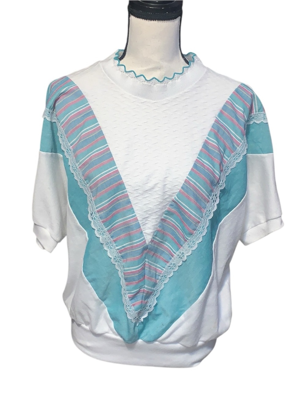 Act III Vintage 90S Lace Crochet Knit W Stripped Detail Batwing Style Blouse